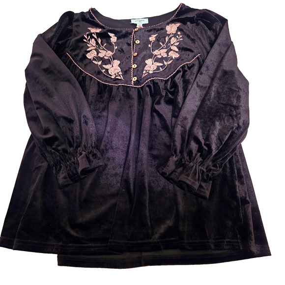 Umgee USA Embroidered Floral Velvet Top Blouse Black M runs large Boho - Picture 5 of 12